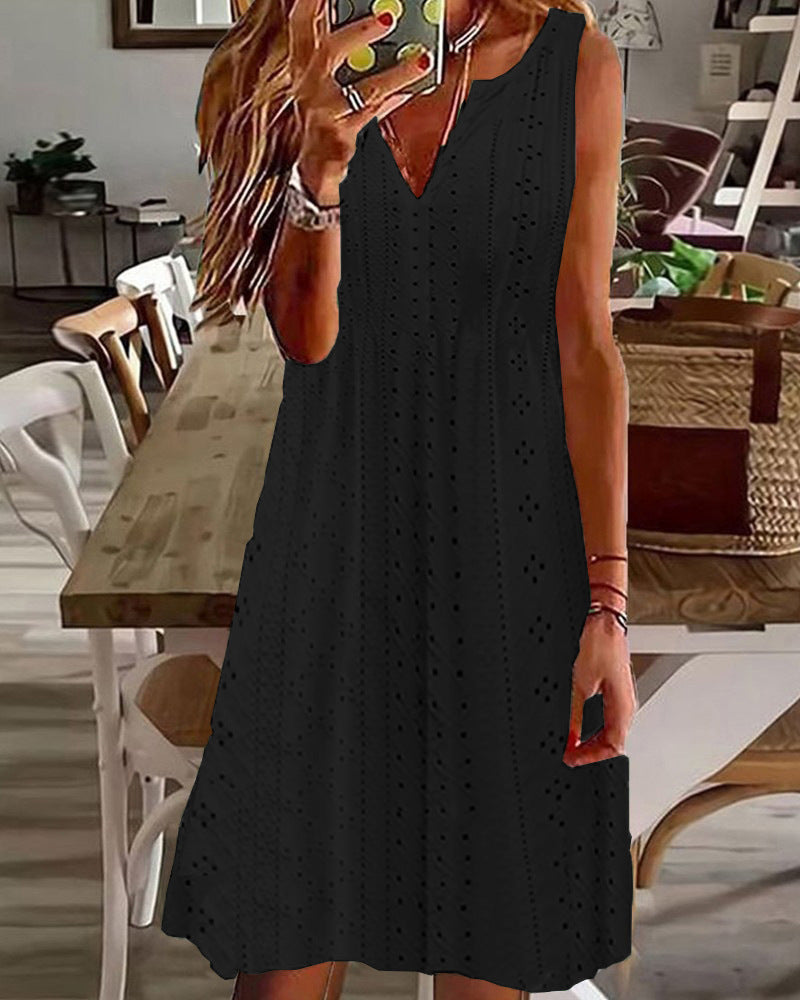 Women's Hollow Jacquard Sleeveless Loose Solid Color Dresses