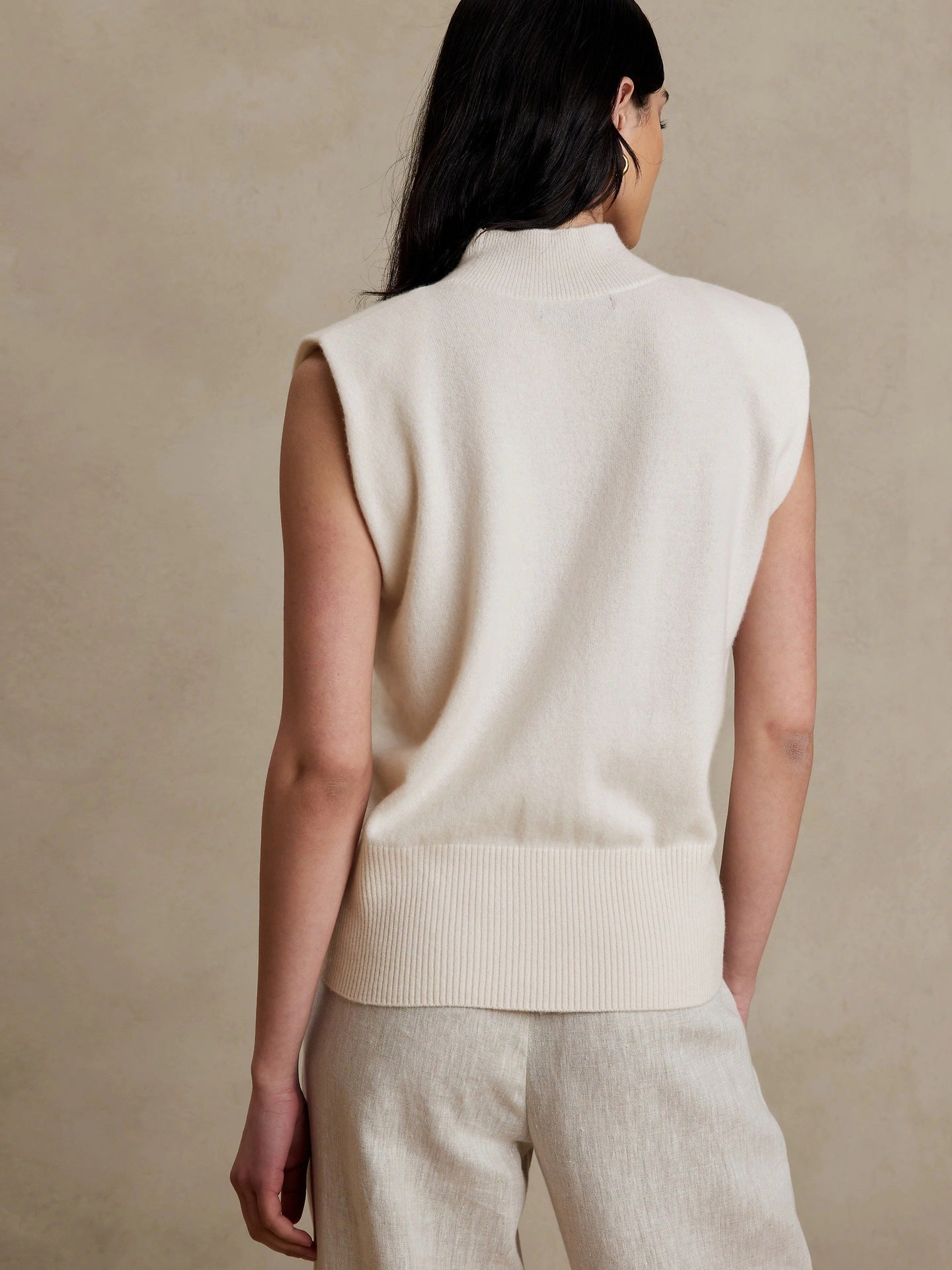 Women's Pure Color Half Collar Sleeveless Fashion Simple Sweaters