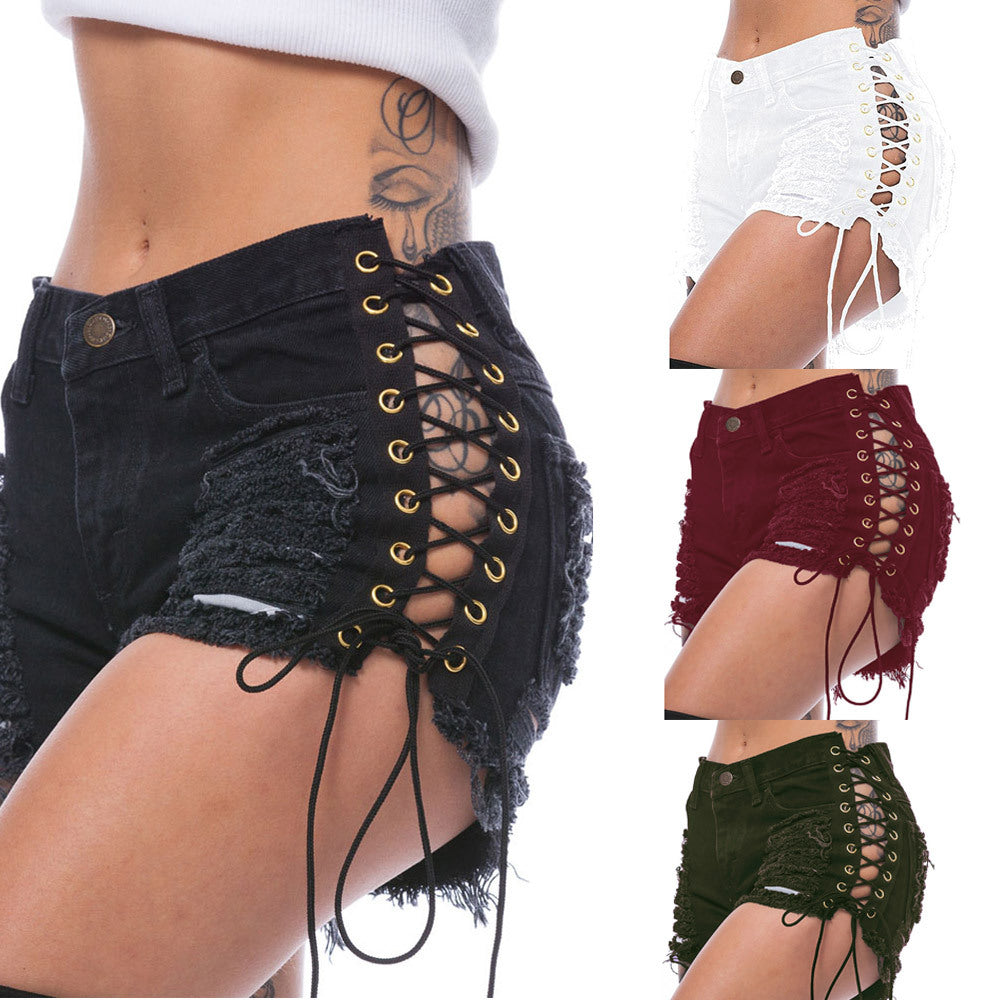 Hosen-Denim-Shorts mit Riemen und zerrissenen elastischen Damen